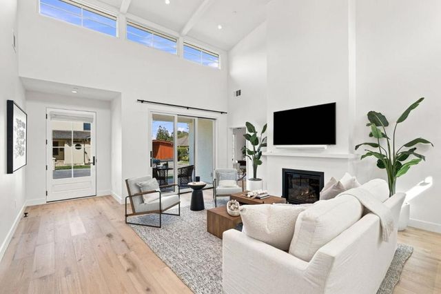 2 Augusta Court, Los Gatos, CA 95030