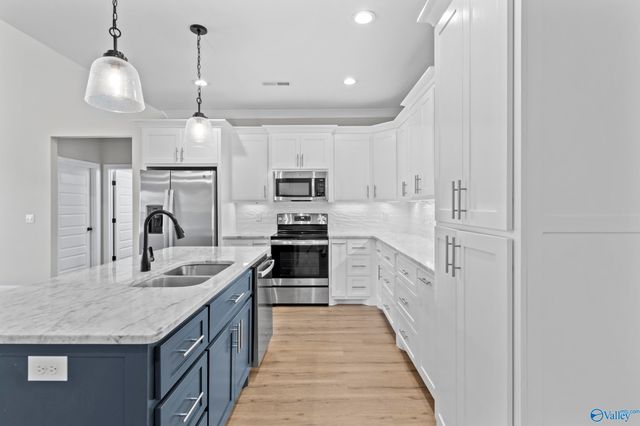 1207 Glendora Avenue, Tuscumbia, AL 35674