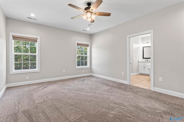 1207 Glendora Avenue, Tuscumbia, AL 35674