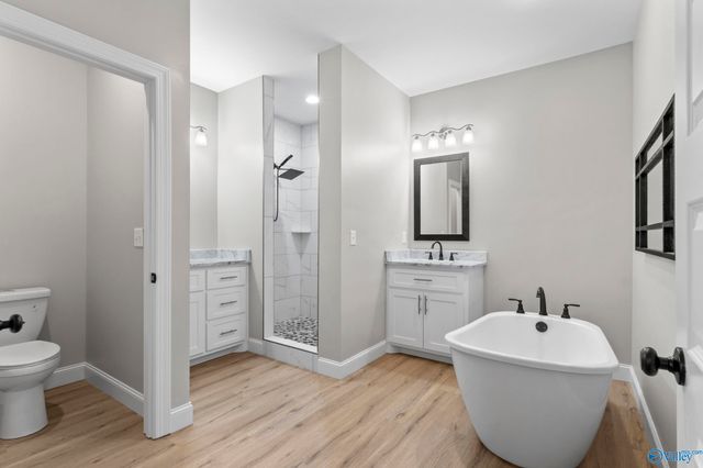 1207 Glendora Avenue, Tuscumbia, AL 35674