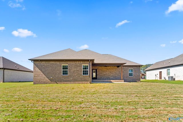 1207 Glendora Avenue, Tuscumbia, AL 35674