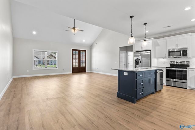 1207 Glendora Avenue, Tuscumbia, AL 35674