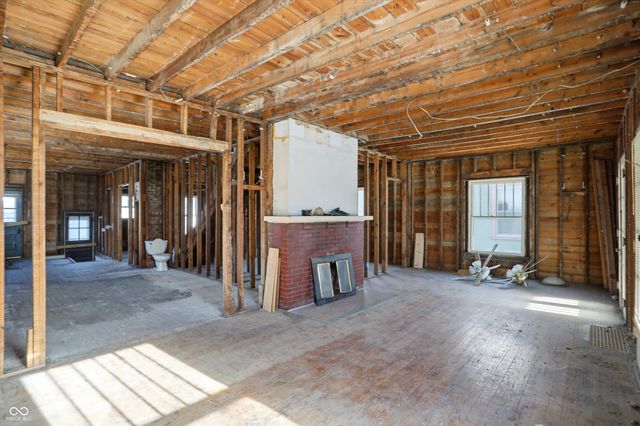 56 E Pennsylvania Street, Shelbyville, IN 46176