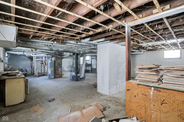 56 E Pennsylvania Street, Shelbyville, IN 46176