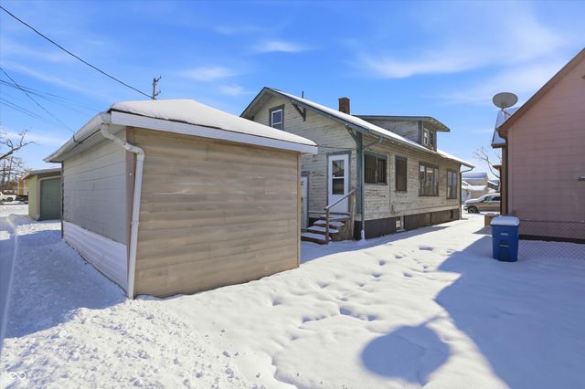 56 E Pennsylvania Street, Shelbyville, IN 46176