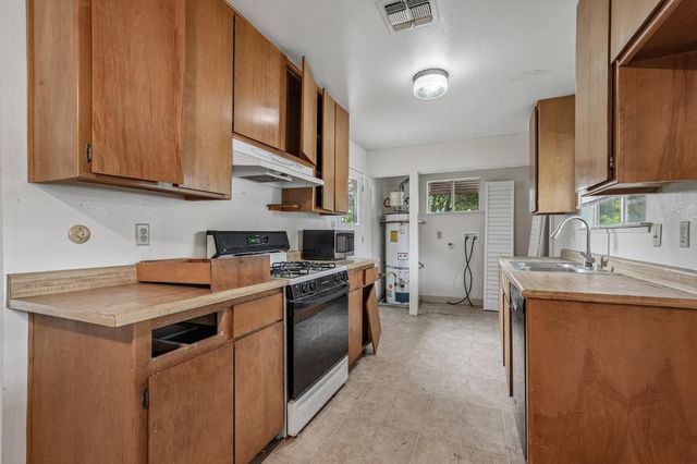 805 Duchow Way, Folsom, CA 95630