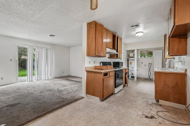 805 Duchow Way, Folsom, CA 95630