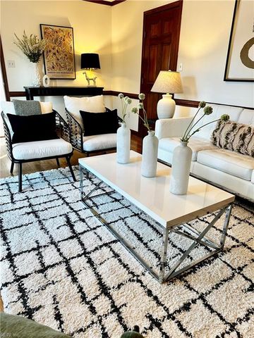 25 Hunter TRCE, Hampton, VA 23669