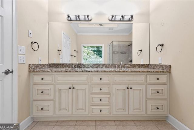 946 Chippewa Oak Drive NE, Dacula, GA 30019
