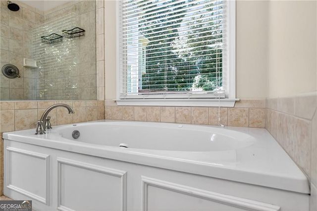 946 Chippewa Oak Drive NE, Dacula, GA 30019