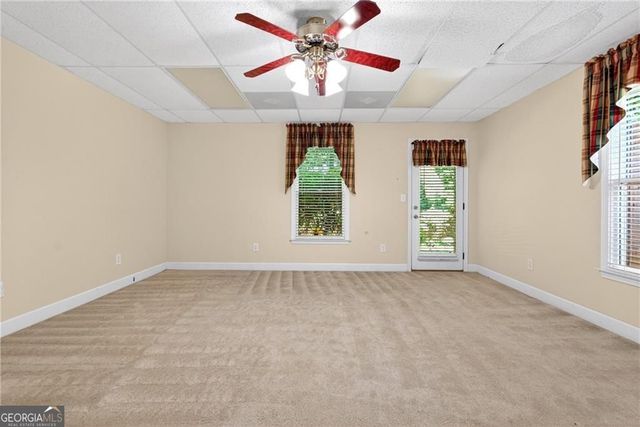 946 Chippewa Oak Drive NE, Dacula, GA 30019