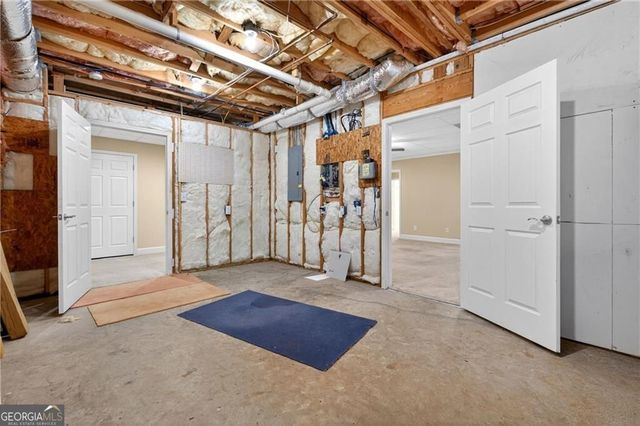 946 Chippewa Oak Drive NE, Dacula, GA 30019