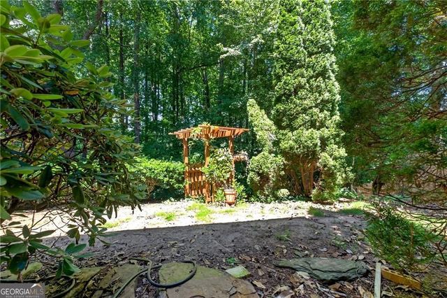 946 Chippewa Oak Drive NE, Dacula, GA 30019