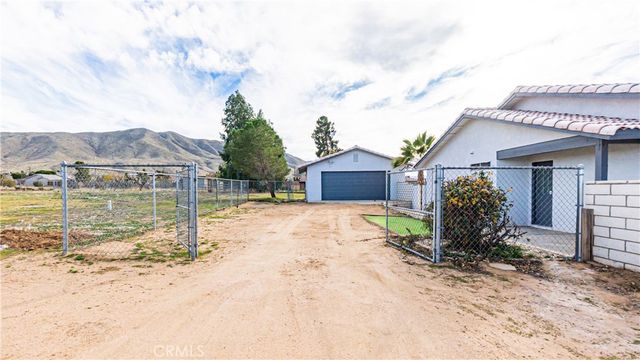 9515 Juniper, Apple Valley, CA 92308