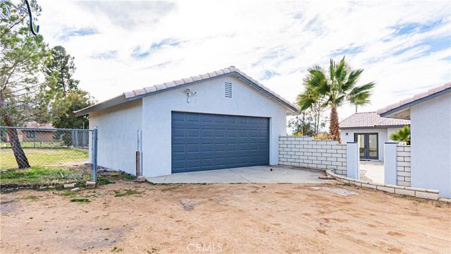 9515 Juniper, Apple Valley, CA 92308