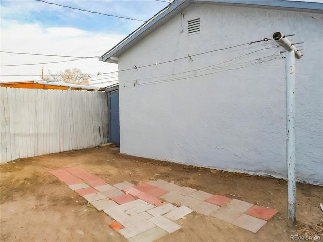 910 Elm Street, Pueblo, CO 81004