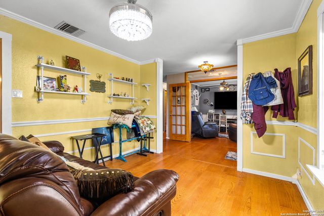 425 Old Pleasanton, San Antonio, TX 78264