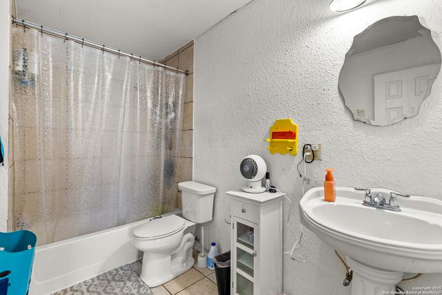 425 Old Pleasanton, San Antonio, TX 78264