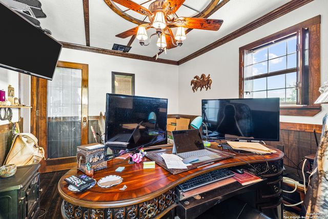 425 Old Pleasanton, San Antonio, TX 78264