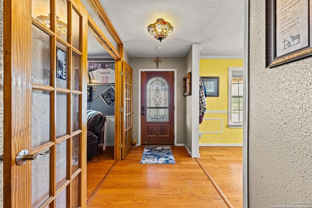 425 Old Pleasanton, San Antonio, TX 78264