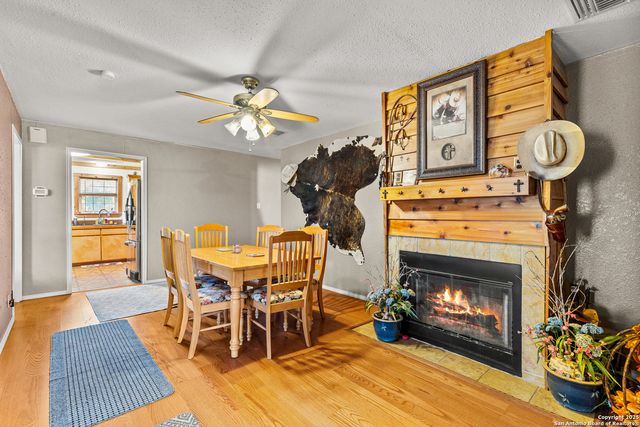 425 Old Pleasanton, San Antonio, TX 78264