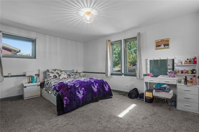 37 Pinewood Drive, North Providence, RI 02904