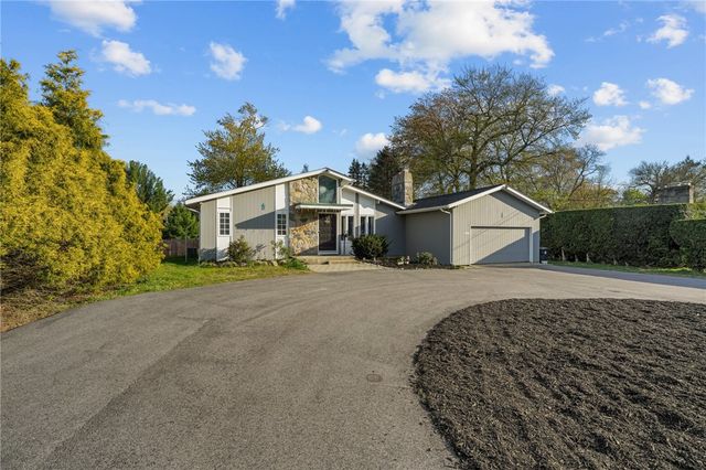 37 Pinewood Drive, North Providence, RI 02904