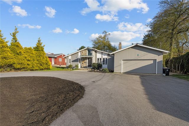 37 Pinewood Drive, North Providence, RI 02904