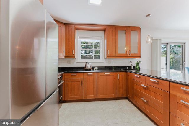 5408 DUBLIN AVE, Springfield, VA 22151