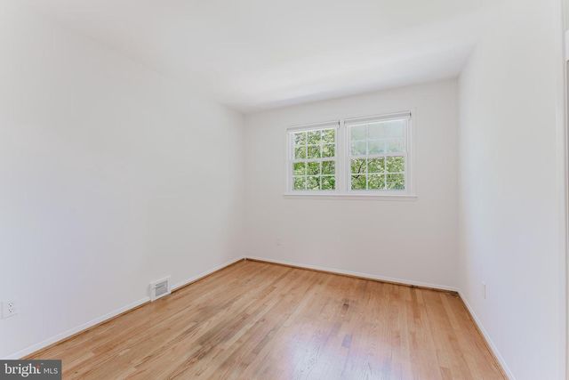 5408 DUBLIN AVE, Springfield, VA 22151