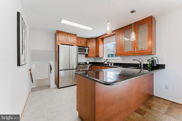 5408 DUBLIN AVE, Springfield, VA 22151