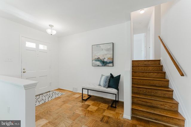 5408 DUBLIN AVE, Springfield, VA 22151