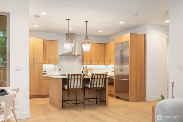 12913 NE 78th Place, Kirkland, WA 98033