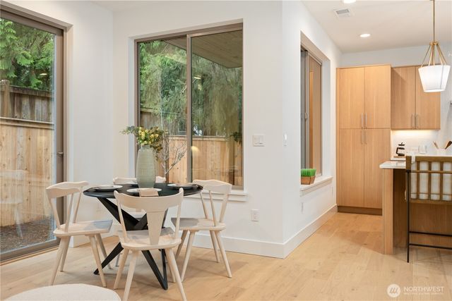 12913 NE 78th Place, Kirkland, WA 98033