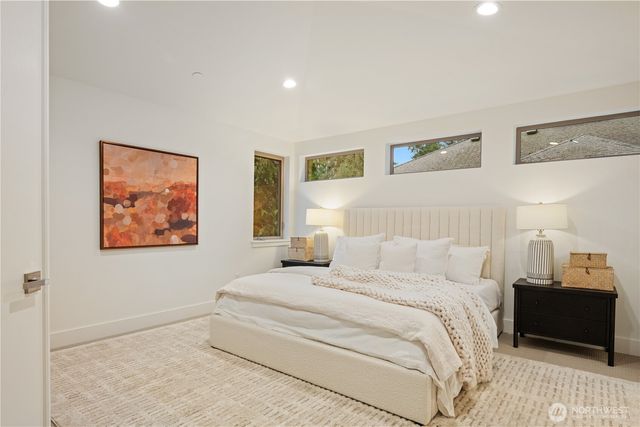 12913 NE 78th Place, Kirkland, WA 98033