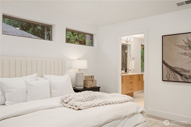 12913 NE 78th Place, Kirkland, WA 98033