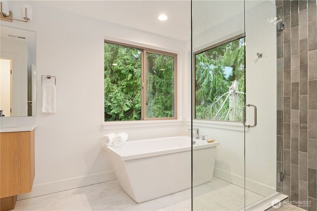 12913 NE 78th Place, Kirkland, WA 98033