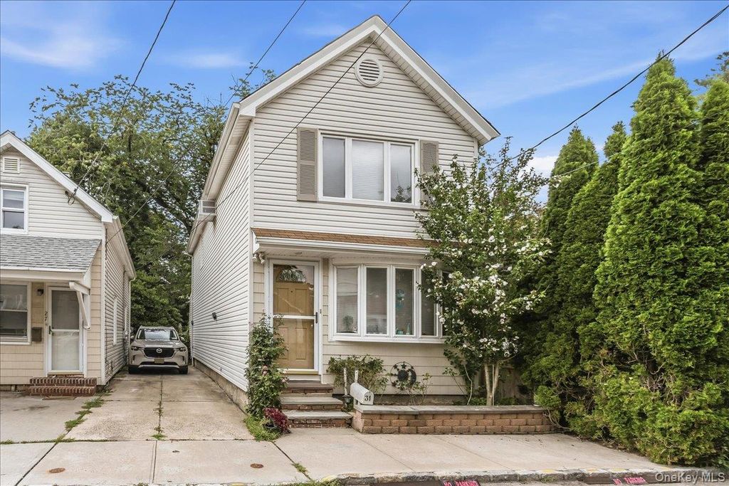 27 & 31 Kennedy Road, East Hills, NY 11577 — photo 2