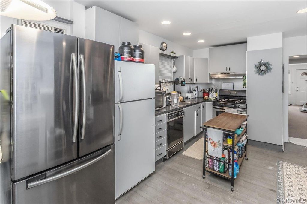27 & 31 Kennedy Road, East Hills, NY 11577 — photo 5
