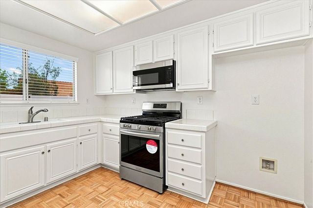 19949 Silvercrest, Riverside, CA 92508