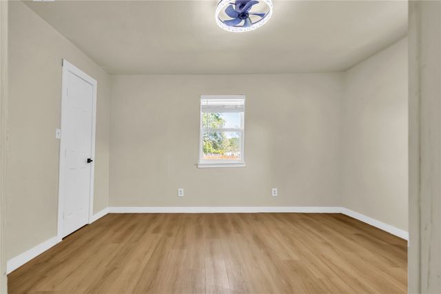 475 Locust Street, Point, TX 75472