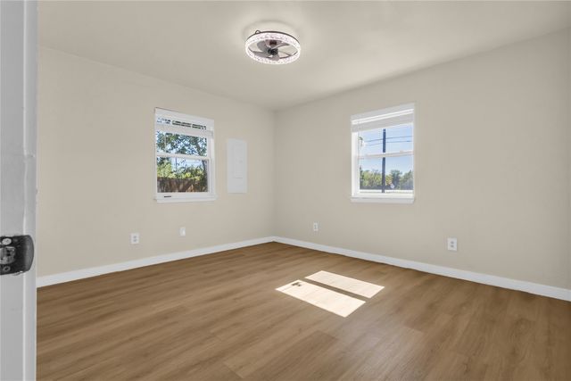 475 Locust Street, Point, TX 75472