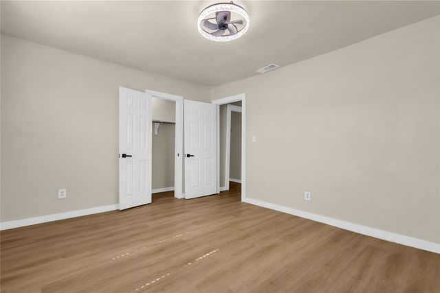 475 Locust Street, Point, TX 75472