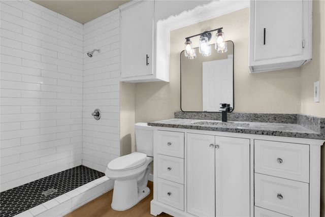 475 Locust Street, Point, TX 75472