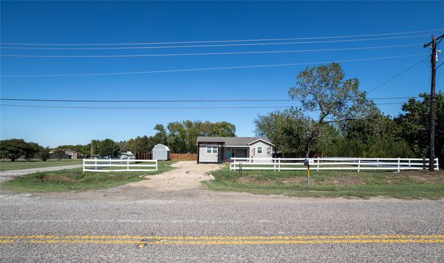 475 Locust Street, Point, TX 75472