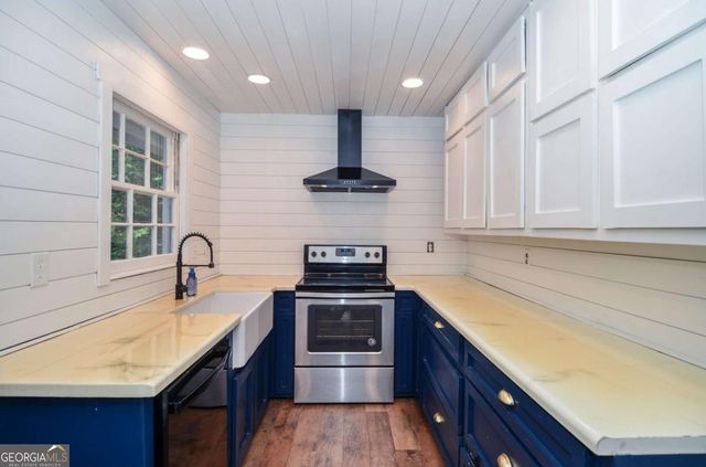 1117 Mandalay Court SW, Lilburn, GA 30047