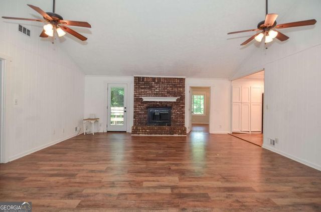 1117 Mandalay Court SW, Lilburn, GA 30047