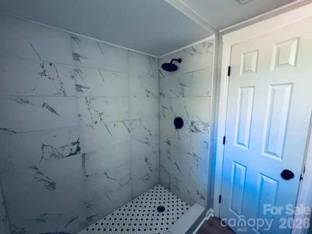 533 Frank Drive, Charlotte, NC 28215
