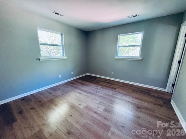 533 Frank Drive, Charlotte, NC 28215
