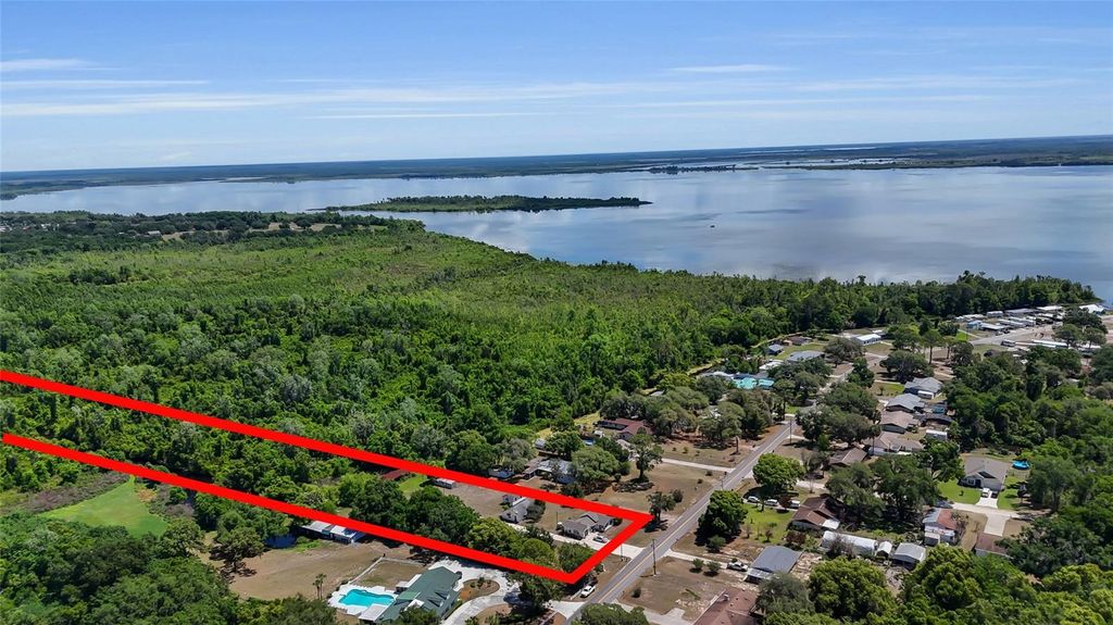 5223 EAGLES NEST ROAD, Fruitland Park, FL 34731